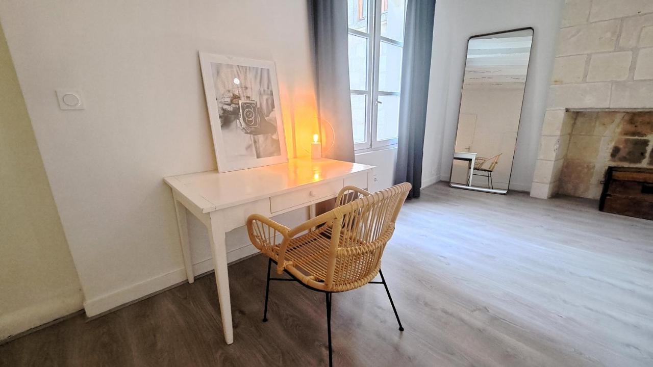 Appartement Centre Vieux Tours Dans Immeuble Historique 3P Esterno foto