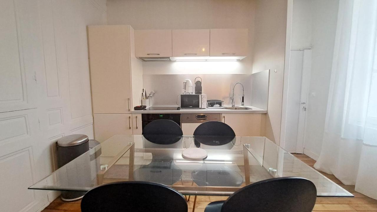 Appartement Centre Vieux Tours Dans Immeuble Historique 3P Esterno foto