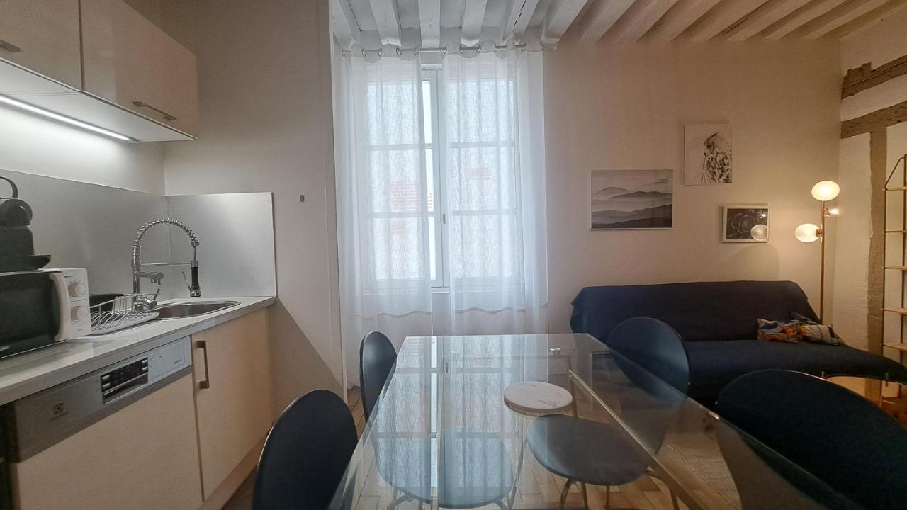 Appartement Centre Vieux Tours Dans Immeuble Historique 3P Esterno foto